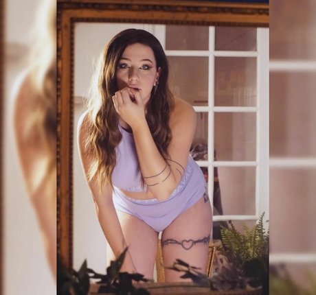 Shakaam sexy actress photos