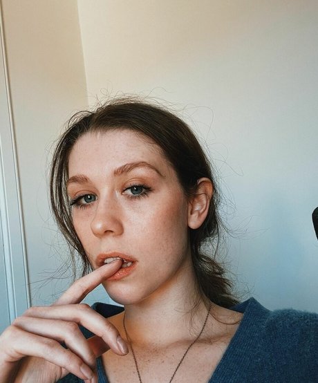 Seen Ellbats free model image