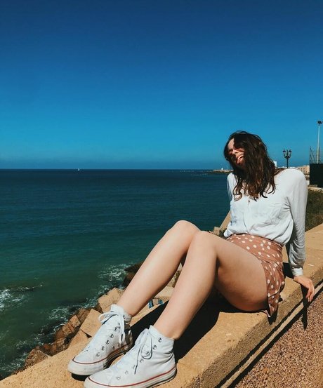 Seen Ellbats top model pictures