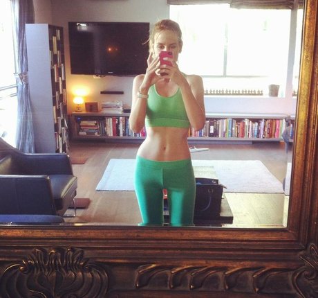 Tova Golan best model pictures