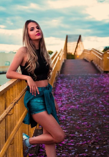 Roberta Pfaff pornstar hot pictures