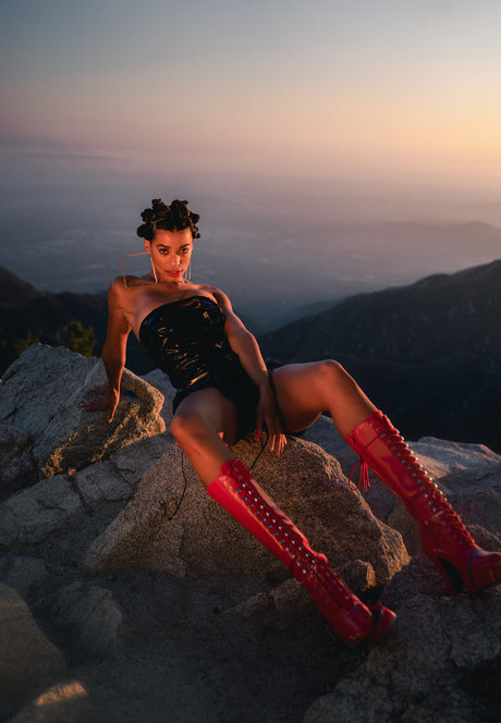 Naki Kaching star art images