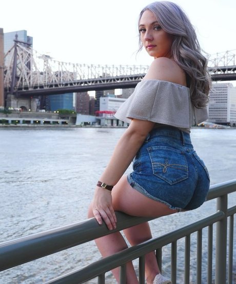 Kbubblez model pornographic images