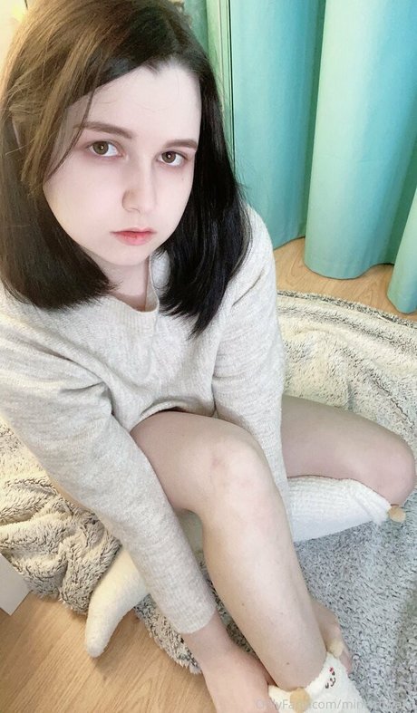 MintyMiyako model exclusive gallery