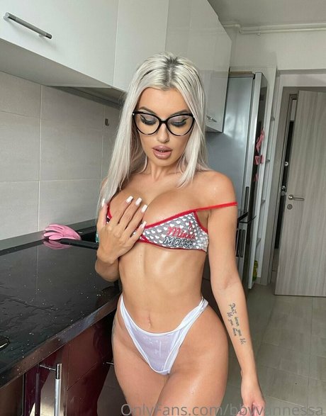 vanessavipp sexy model img