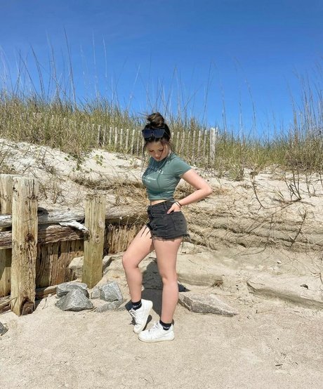 Lauren Suzaanne xxx pornstar photo