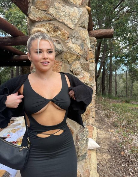 ellwilsun erotic actress image