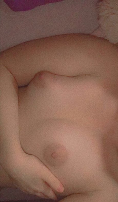 queen burianova nudes star image