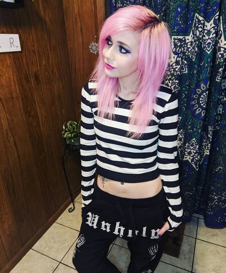 sleepy river porn star photo