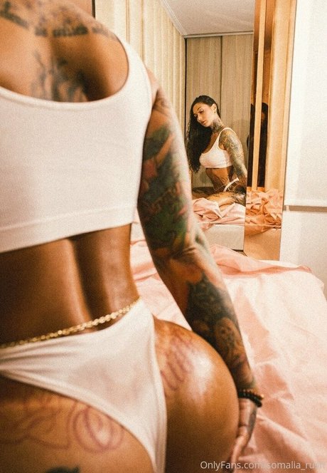 Sarah Schmidt sex actress picture