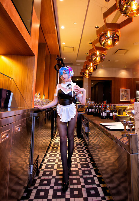 Vicky Lau naked model img