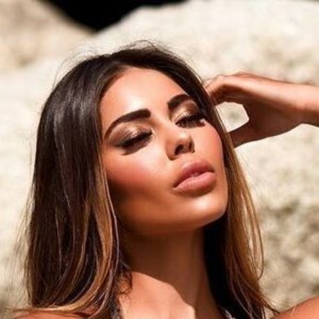 Alex Human nude star photo