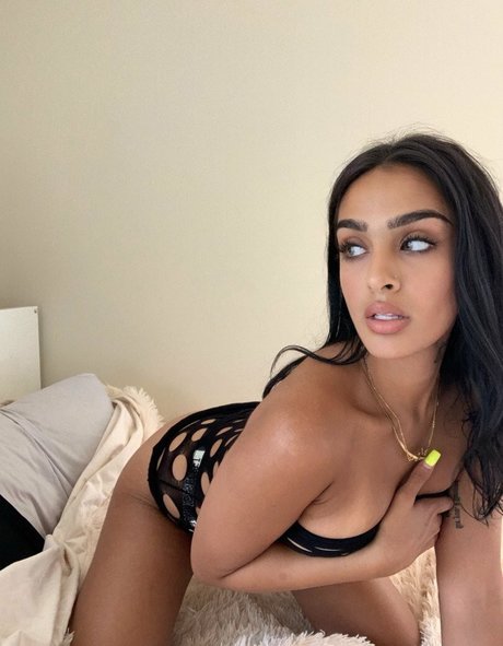 Sherxual model perfect pics