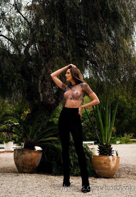 Viki Keepu model hd photo