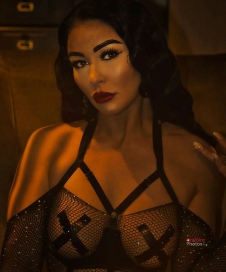 Reign Chaos perfect model galleries