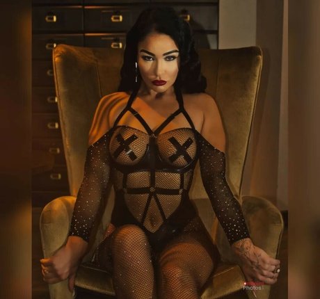 Reign Chaos star best pictures