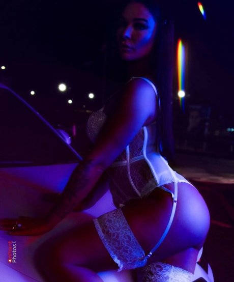 Reign Chaos star nudes galleries