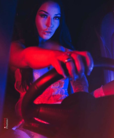 Reign Chaos perfect actress gallery