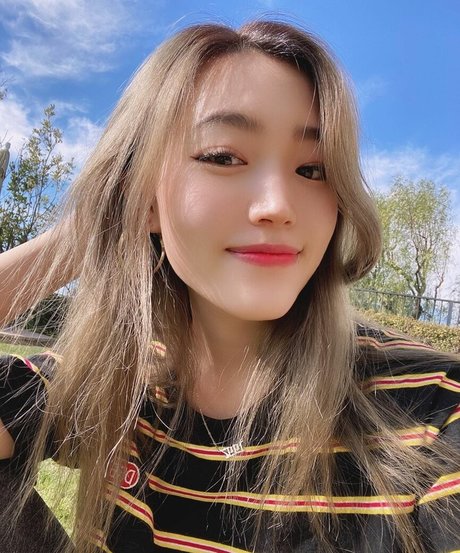 Yoojin sexy model picture