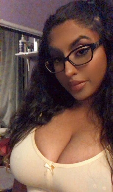 Ninathepony sexy model gallery