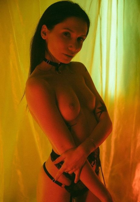 meneliza star high quality image