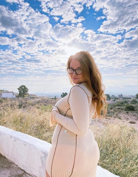 pussy spreading onlyfans sexy naked img