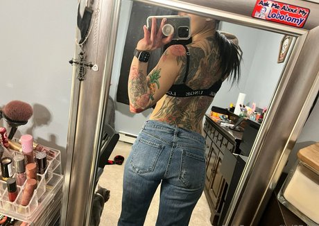 Little Doll star img