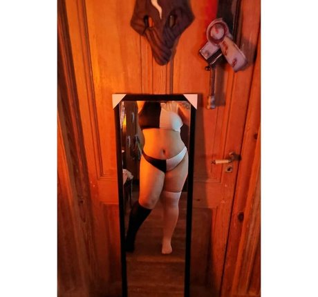 Firefliesowo nice model galleries