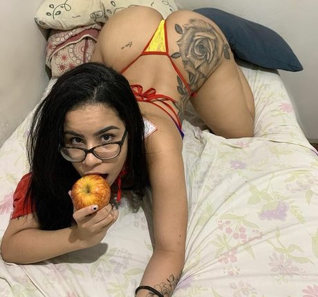 Kau Martini porn model images