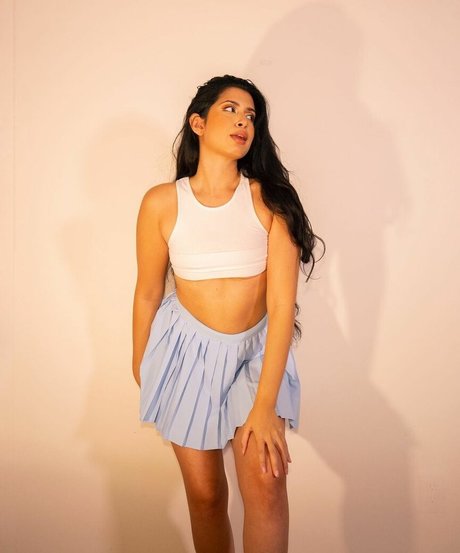 Lainielovee erotic actress image