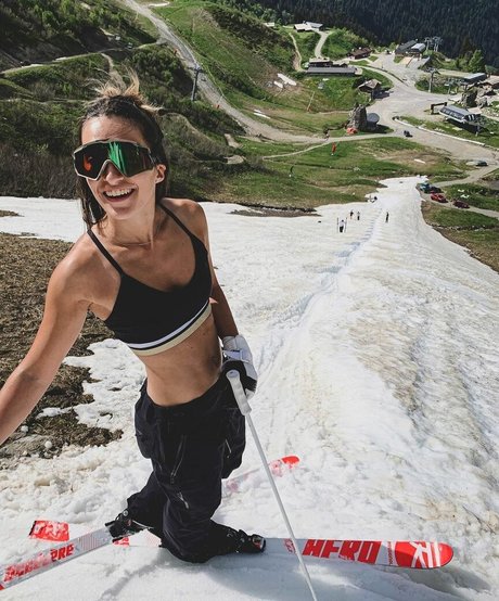 Perinne Laffont model naked pictures