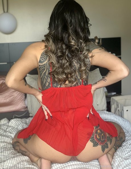 Maxine Online top actress image