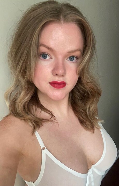 Adleesweet model beautiful images