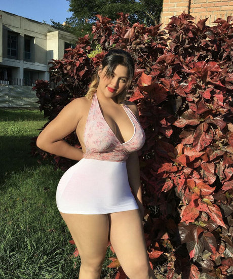 GreicyMarianaa star nice galleries