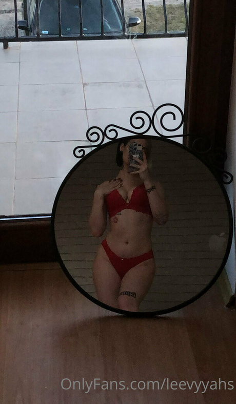 leevyyahs exclusive pornstar photos