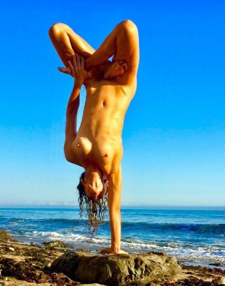 Liz Crosby pornographic star galleries