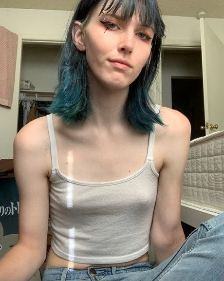 Starlite Anise pretty model photos