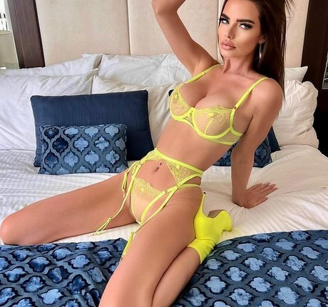 Flywithjennifer xxx pornstar images