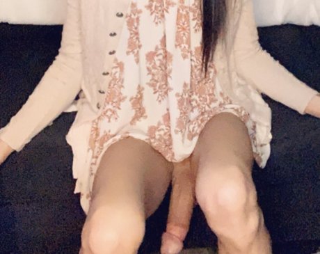 Holeytriniti pornstar naked image