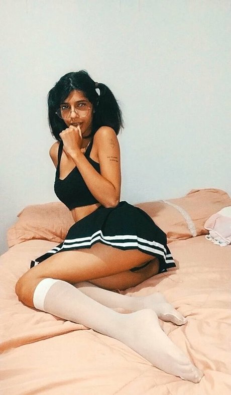 Emiloli erotic pornstar archive