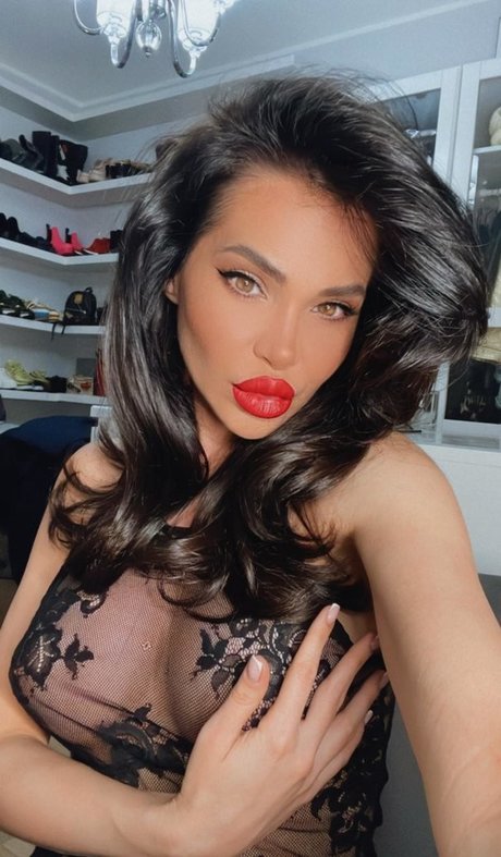 stoicaclaudia perfect model pic