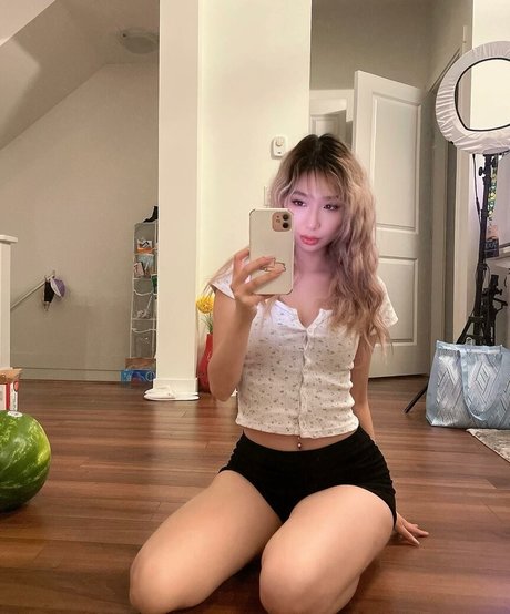 winterfaerie pretty actress photos