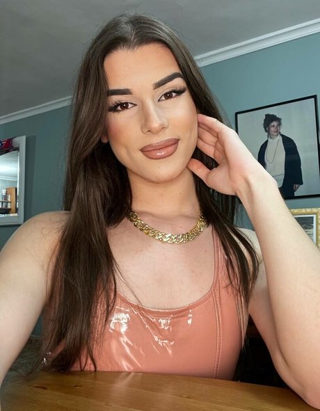 Davidatwerkk nudes actress pic