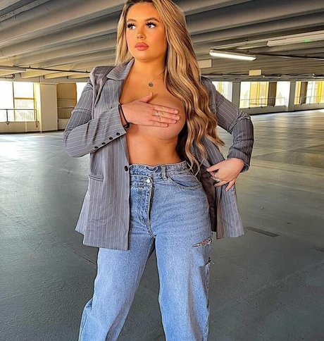 Summerwrench perfect pornstar img