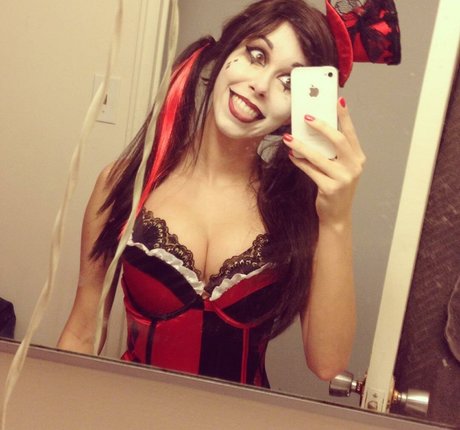 Shoe0nhead erotic star gallery