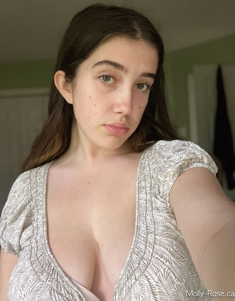 Molly Barkasy nude star photos