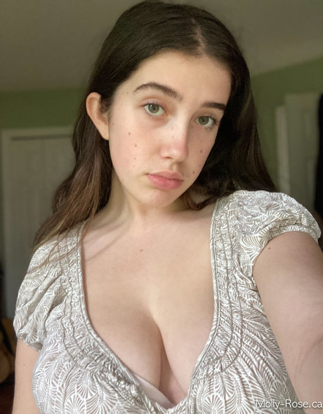 Molly Barkasy nude star image