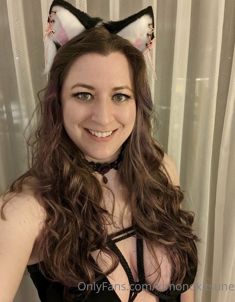 Lady Kitsune nude pornstar photo