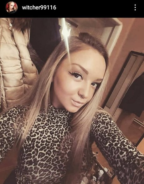 Szloakiai Magyar nude model image