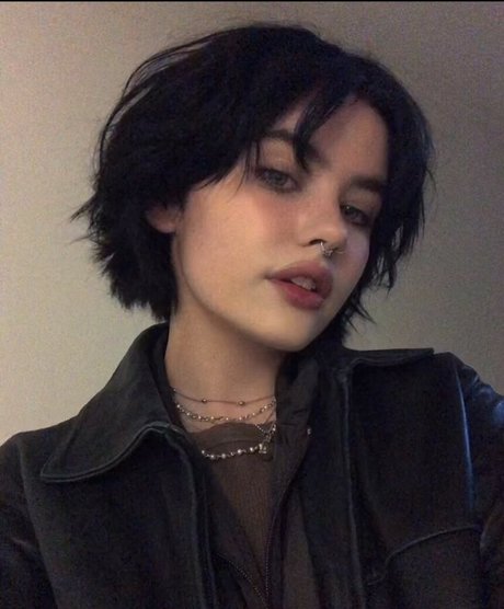 Icebell model adult picture